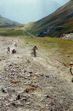  Beh vi &ccedil;a se grimpe pas sur le v&eacute;lo !!!
